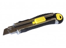 Нож со сменным лезвием 18 мм, металлический корпус